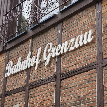 Bahnhof Grenzau Hotel Hoehr-Grenzhausen Exterior photo